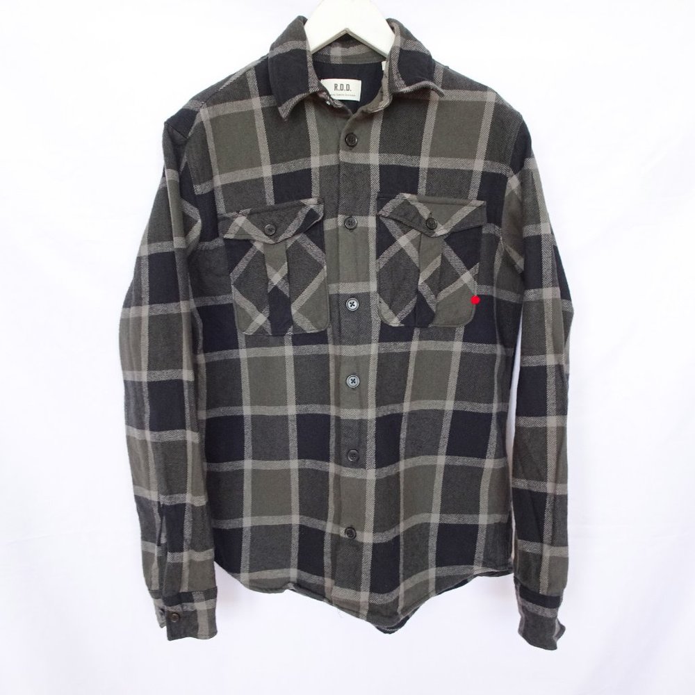 Royal Denim Division Flannel Plaid Gray Green Button Shirt